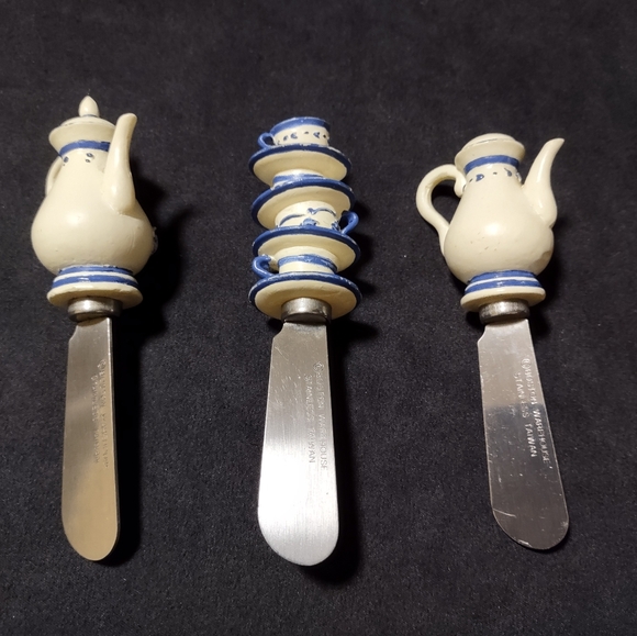 Boston Warehouse Teatime Spreaders - Picture 2 of 6